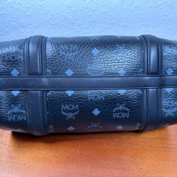 MCM VISETOS BARREL SHOULDER BAG - Picture 6 of 10